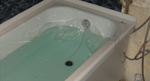 Установкой акрилового вкладыша | Сельцо